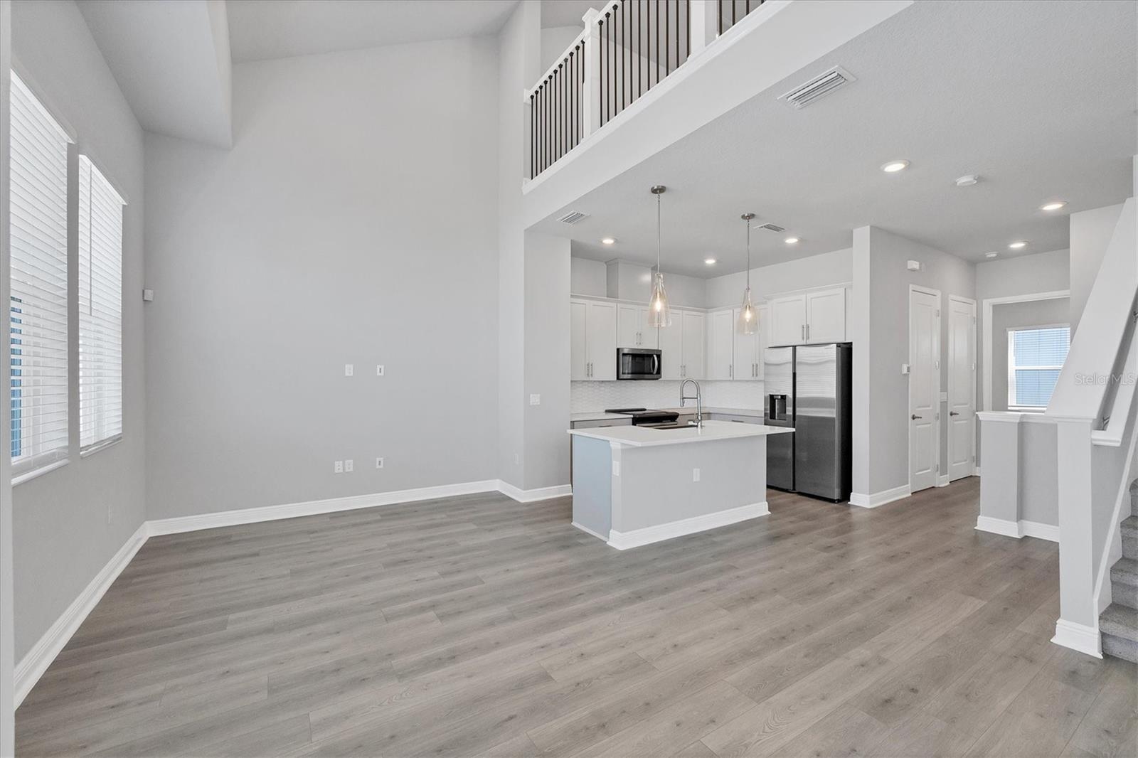 Image 8 of 59 For 2340 Lindstrom Street