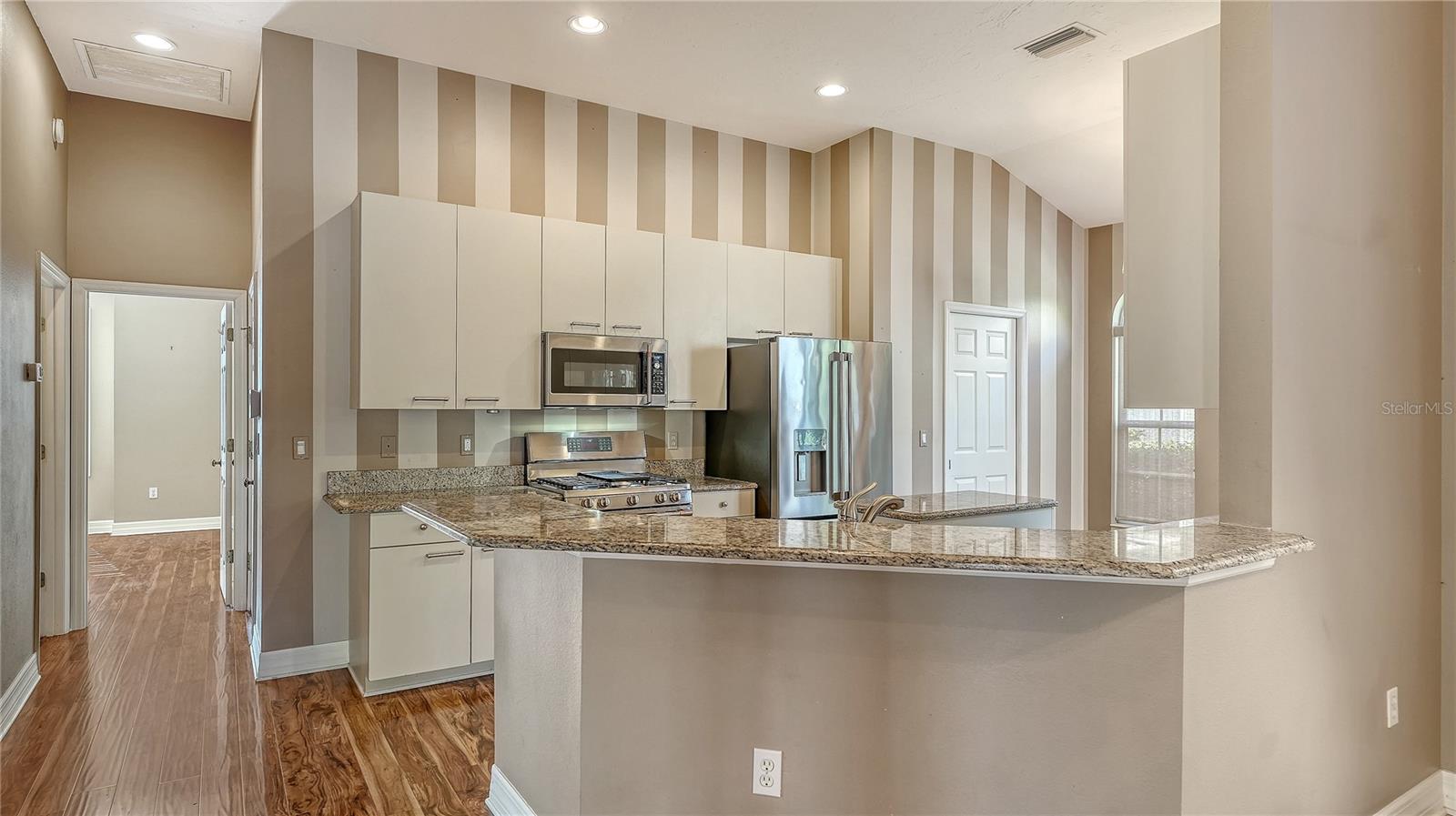 Image 10 of 51 For 6519 Oakland Hills Drive