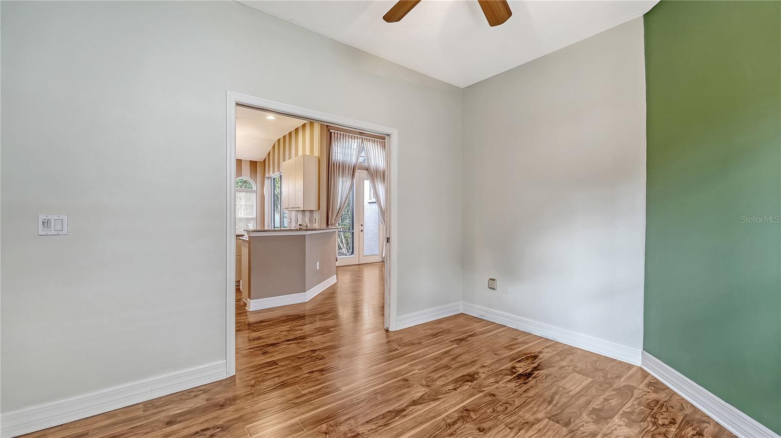 Image 20 of 51 For 6519 Oakland Hills Drive