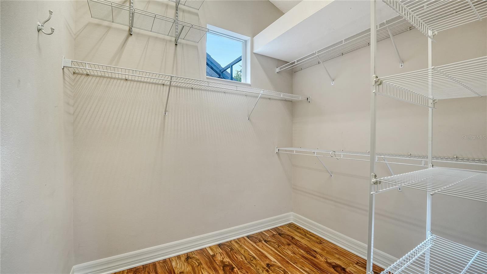 Image 27 of 51 For 6519 Oakland Hills Drive