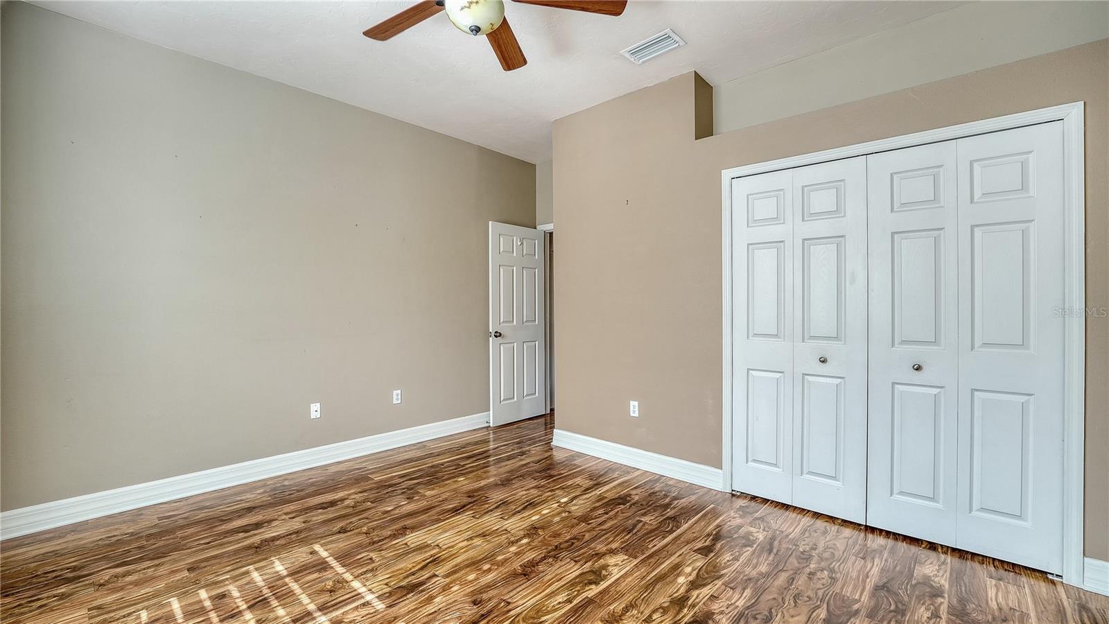 Image 28 of 51 For 6519 Oakland Hills Drive