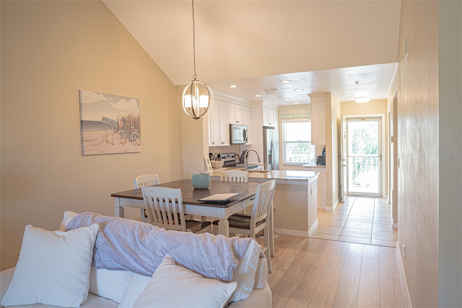 Image 12 of 41 For 433 Cerromar Lane 541