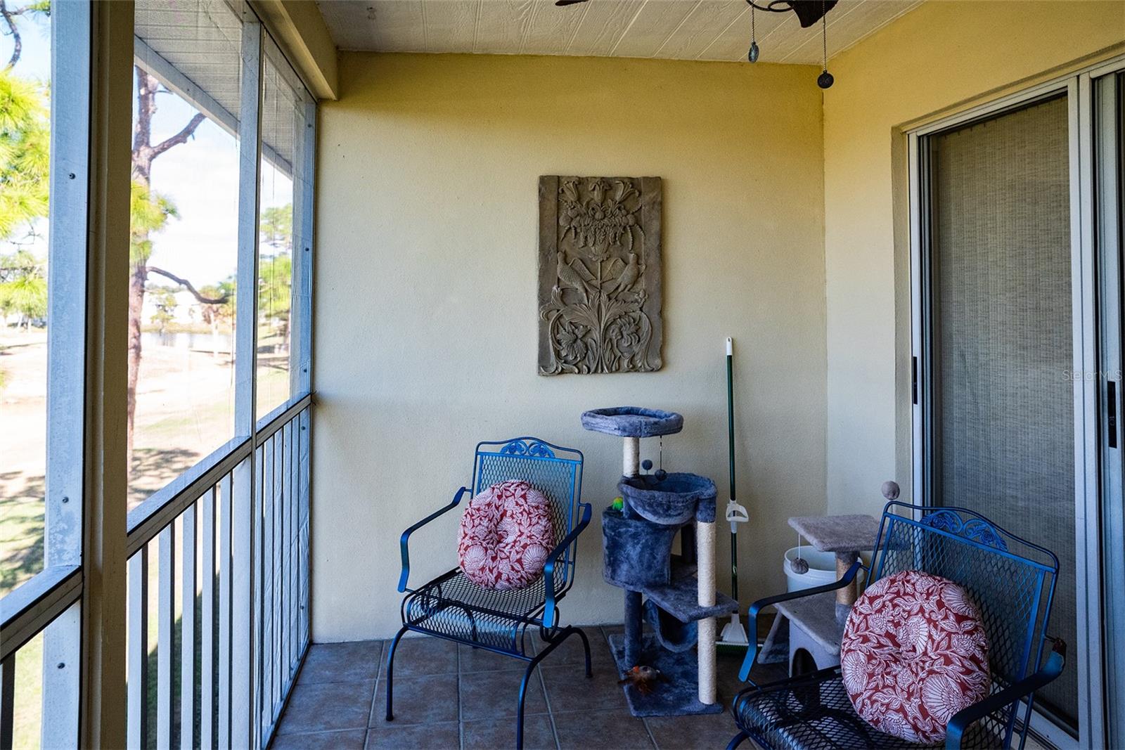 Image 26 of 41 For 433 Cerromar Lane 541