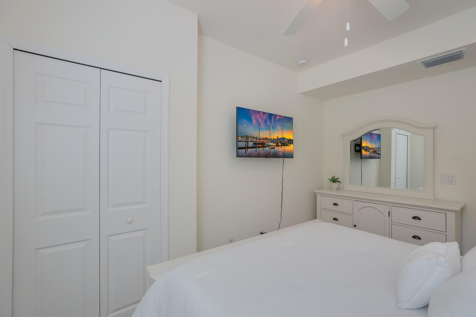 Image 17 of 58 For 18017 Gawthrop Drive 104