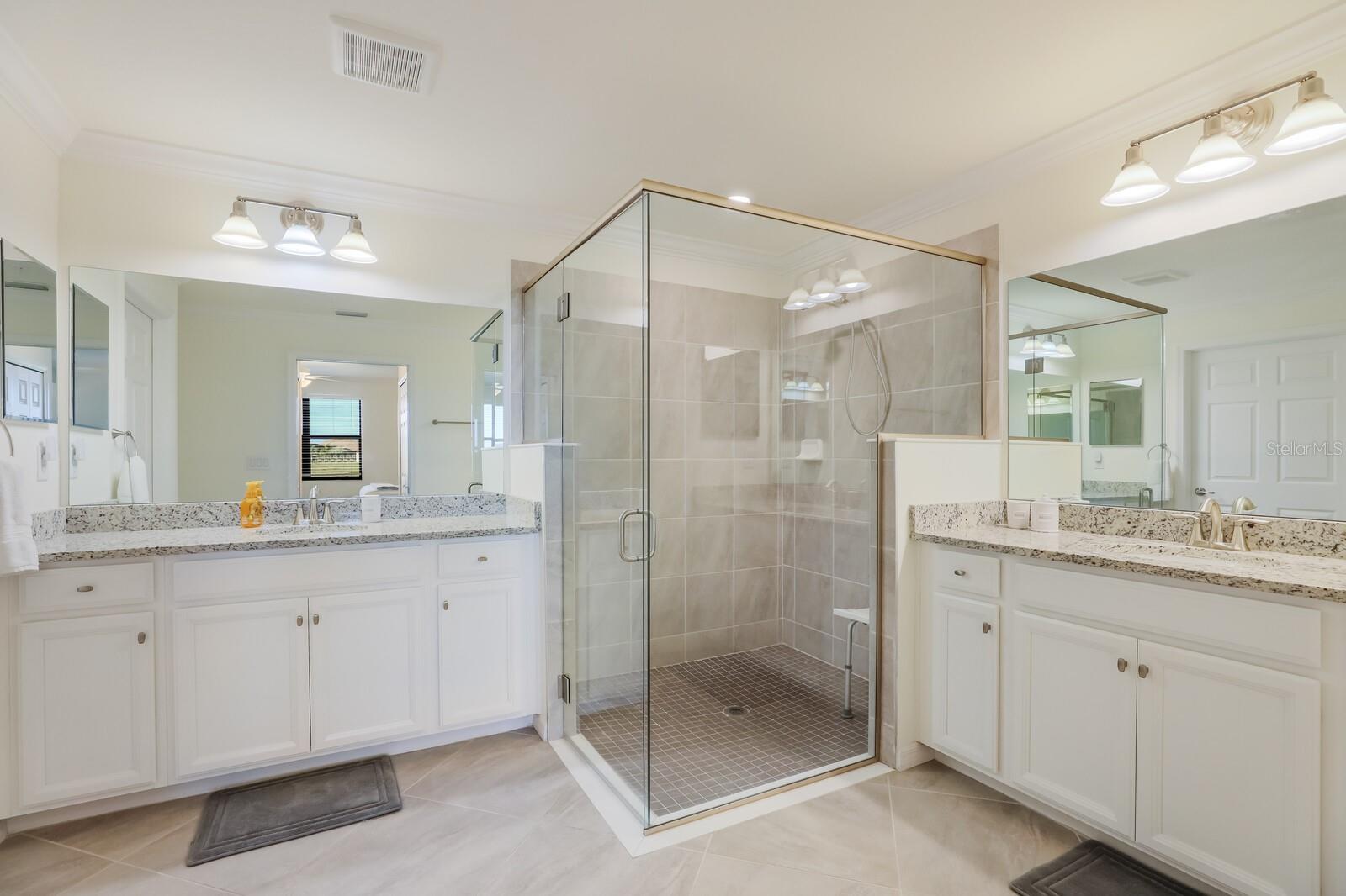 Image 20 of 58 For 18017 Gawthrop Drive 104