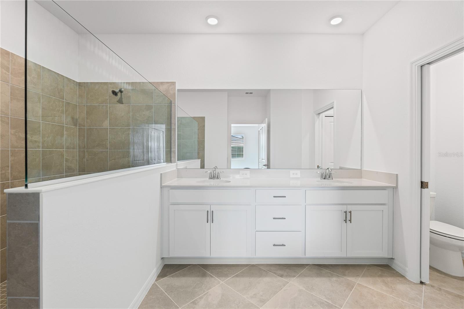 Image 20 of 32 For 5608 Summit Pointe Circle 103