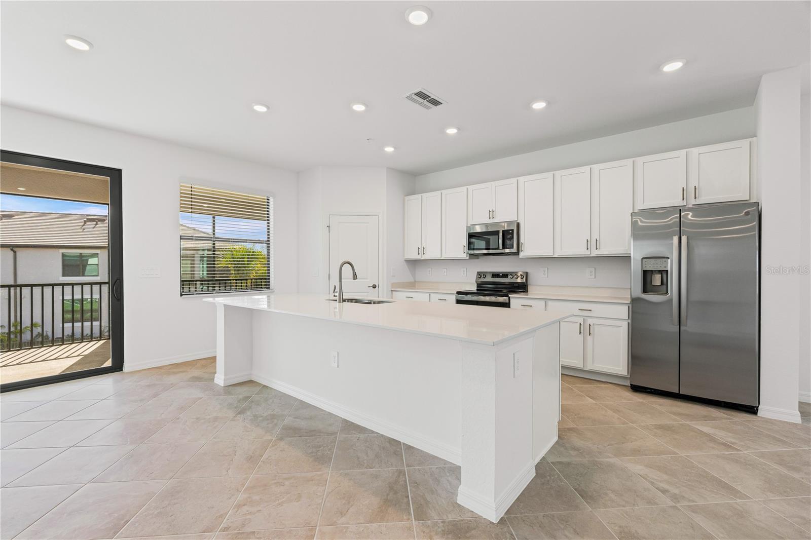 Image 7 of 32 For 5608 Summit Pointe Circle 103