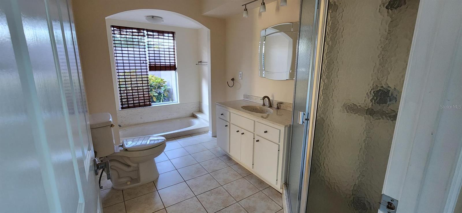 Image 13 of 26 For 5124 Palm Aire Drive