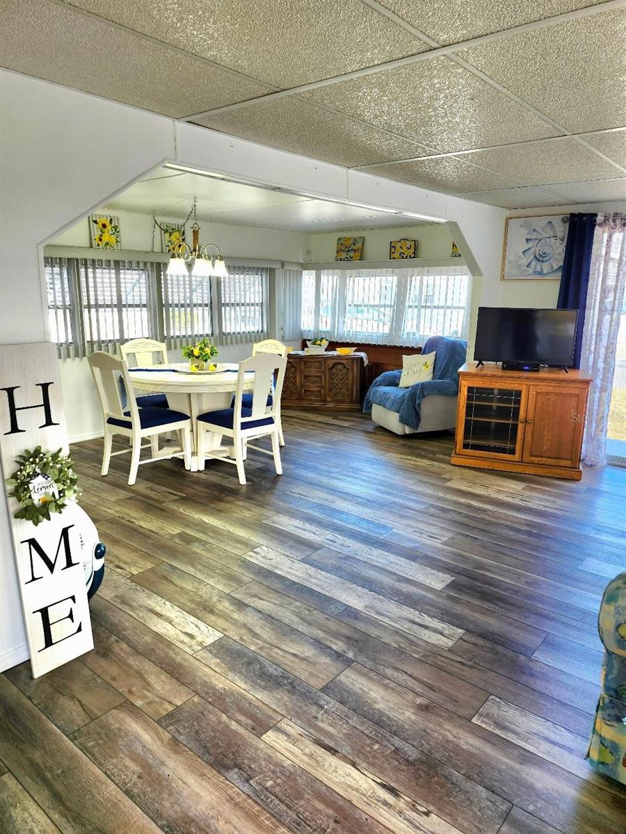 Image 14 of 57 For 1912 Iowa Avenue