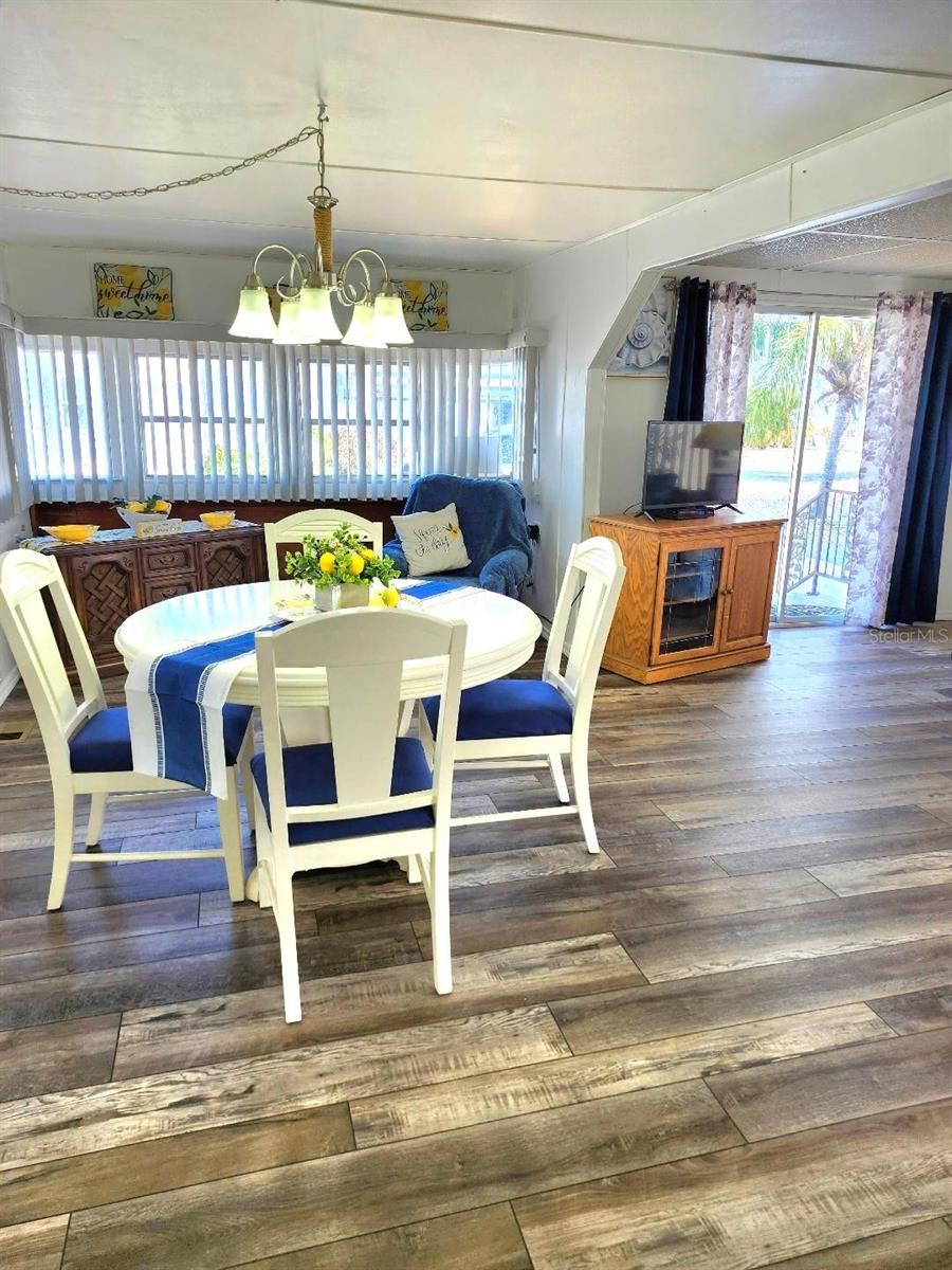 Image 15 of 57 For 1912 Iowa Avenue