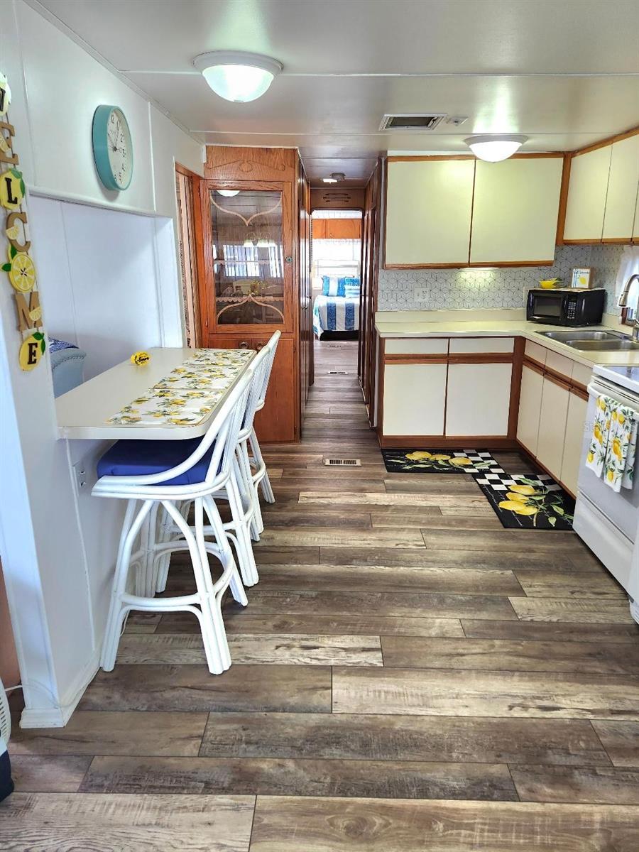 Image 19 of 57 For 1912 Iowa Avenue