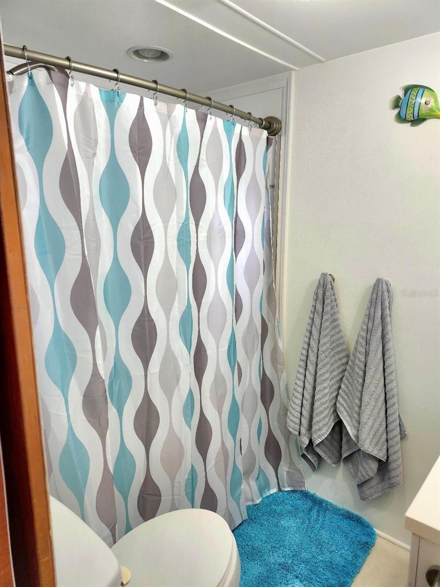 Image 26 of 57 For 1912 Iowa Avenue