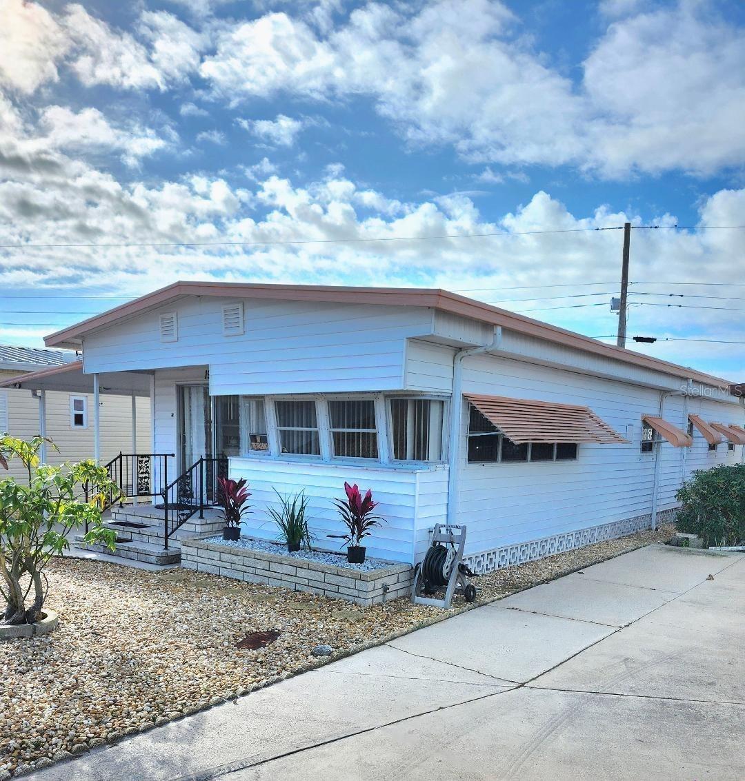 Image 3 of 57 For 1912 Iowa Avenue