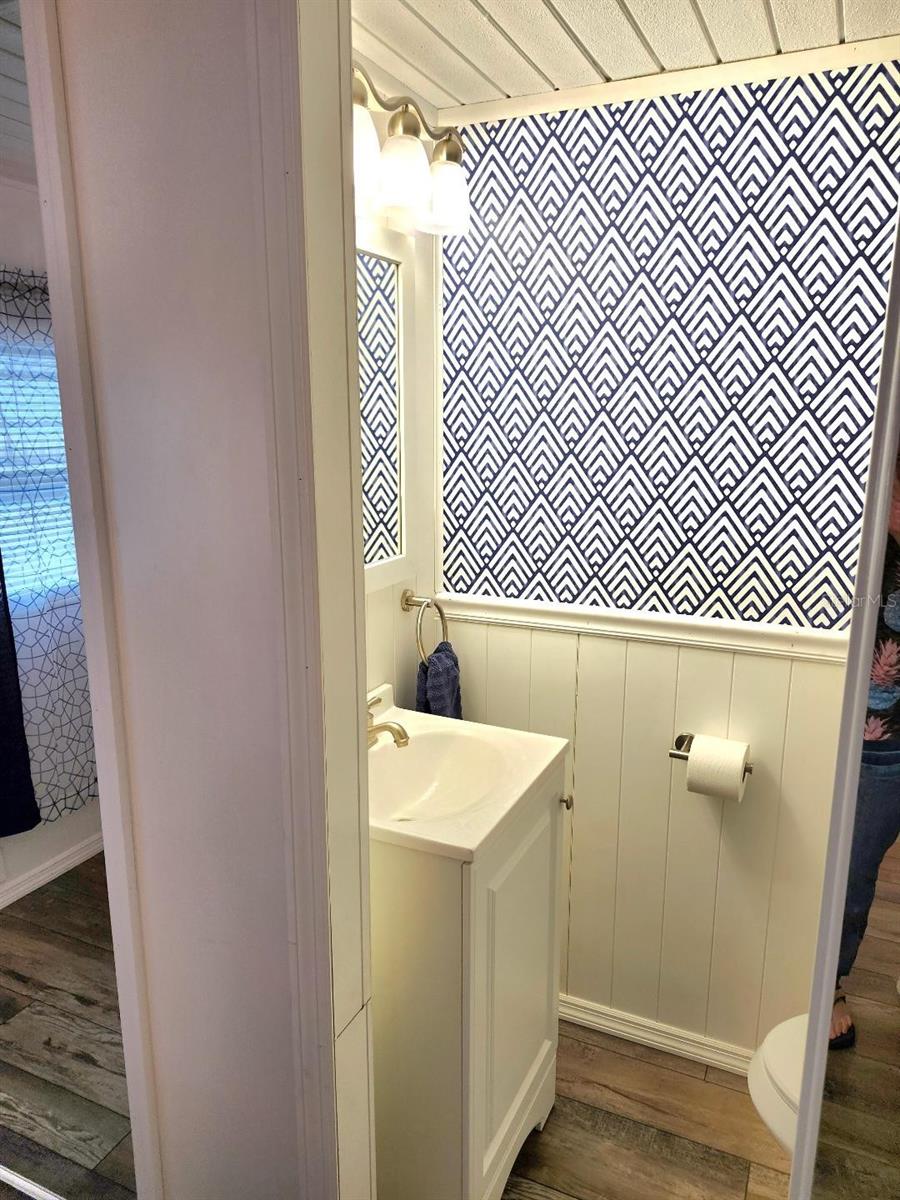 Image 30 of 57 For 1912 Iowa Avenue