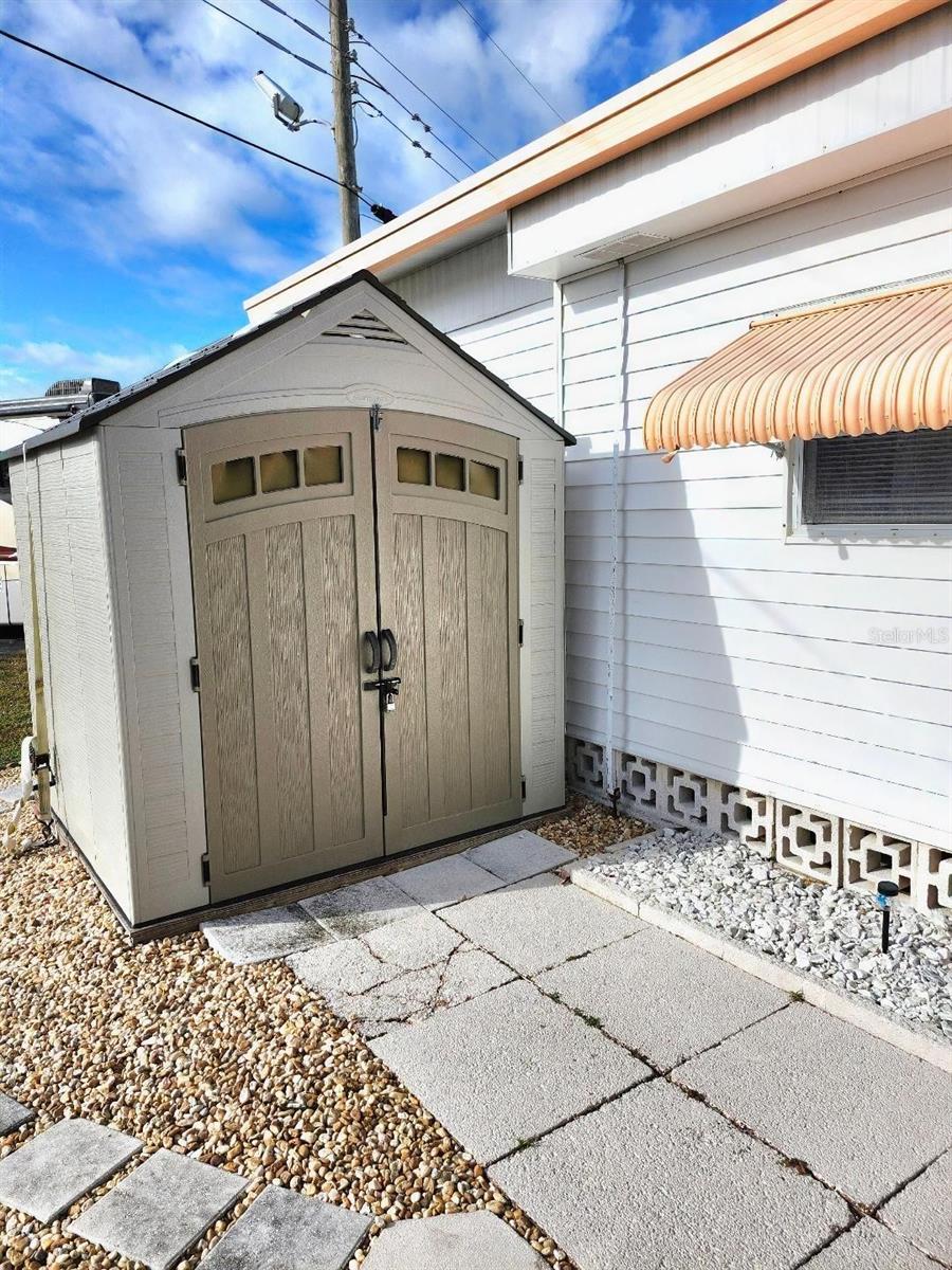 Image 32 of 57 For 1912 Iowa Avenue