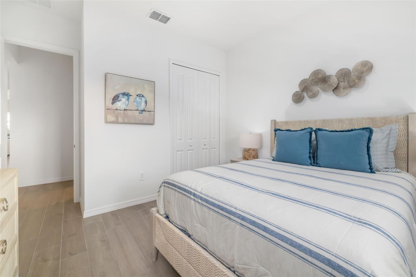 Image 40 of 90 For 5617 Lightning Whelk Lane