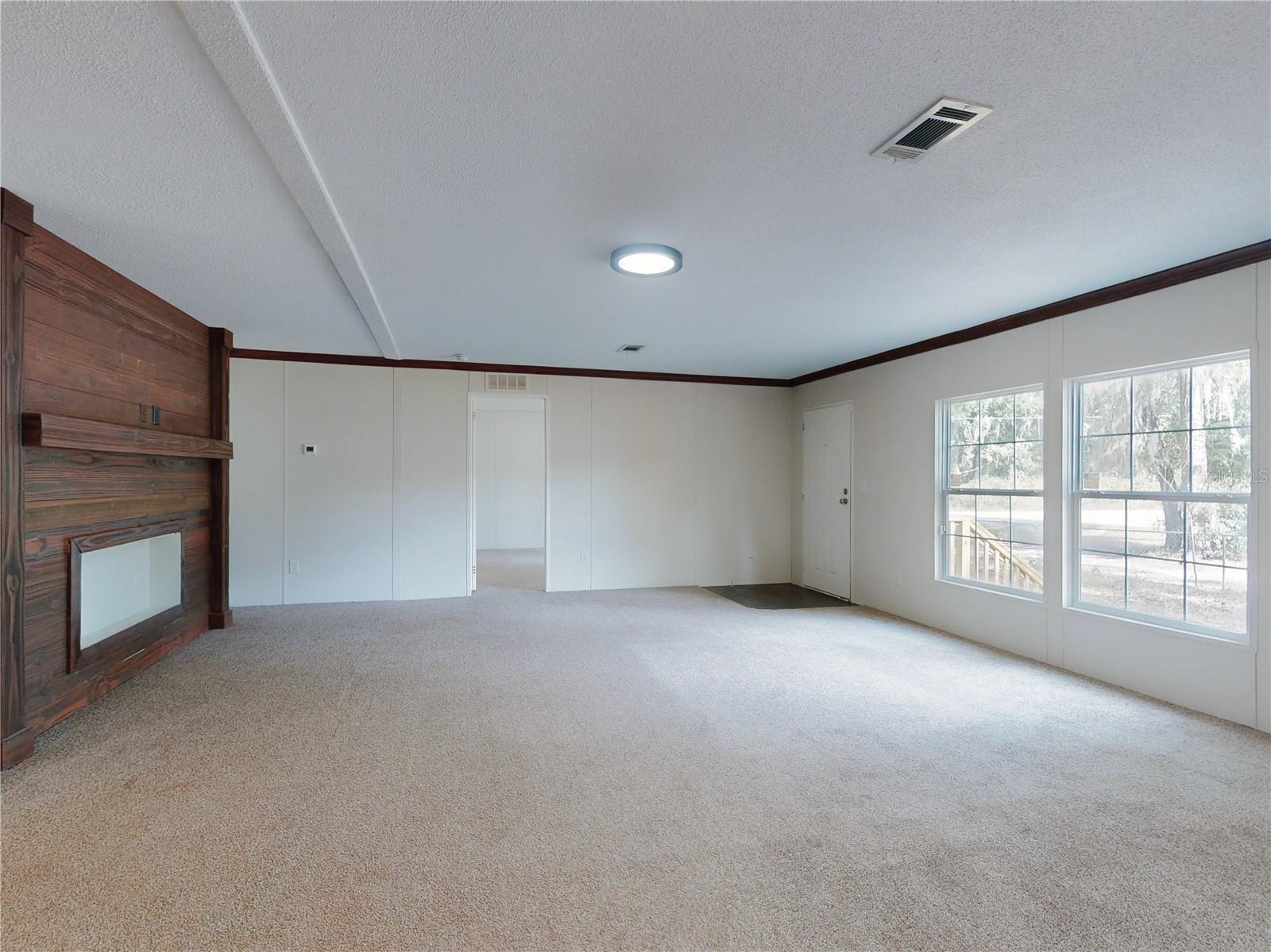 Image 12 of 62 For 4300 175th Street Road