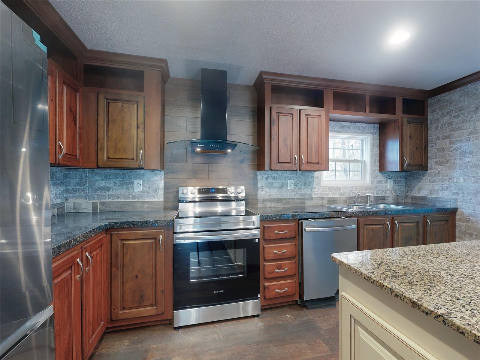 Image 16 of 62 For 4300 175th Street Road