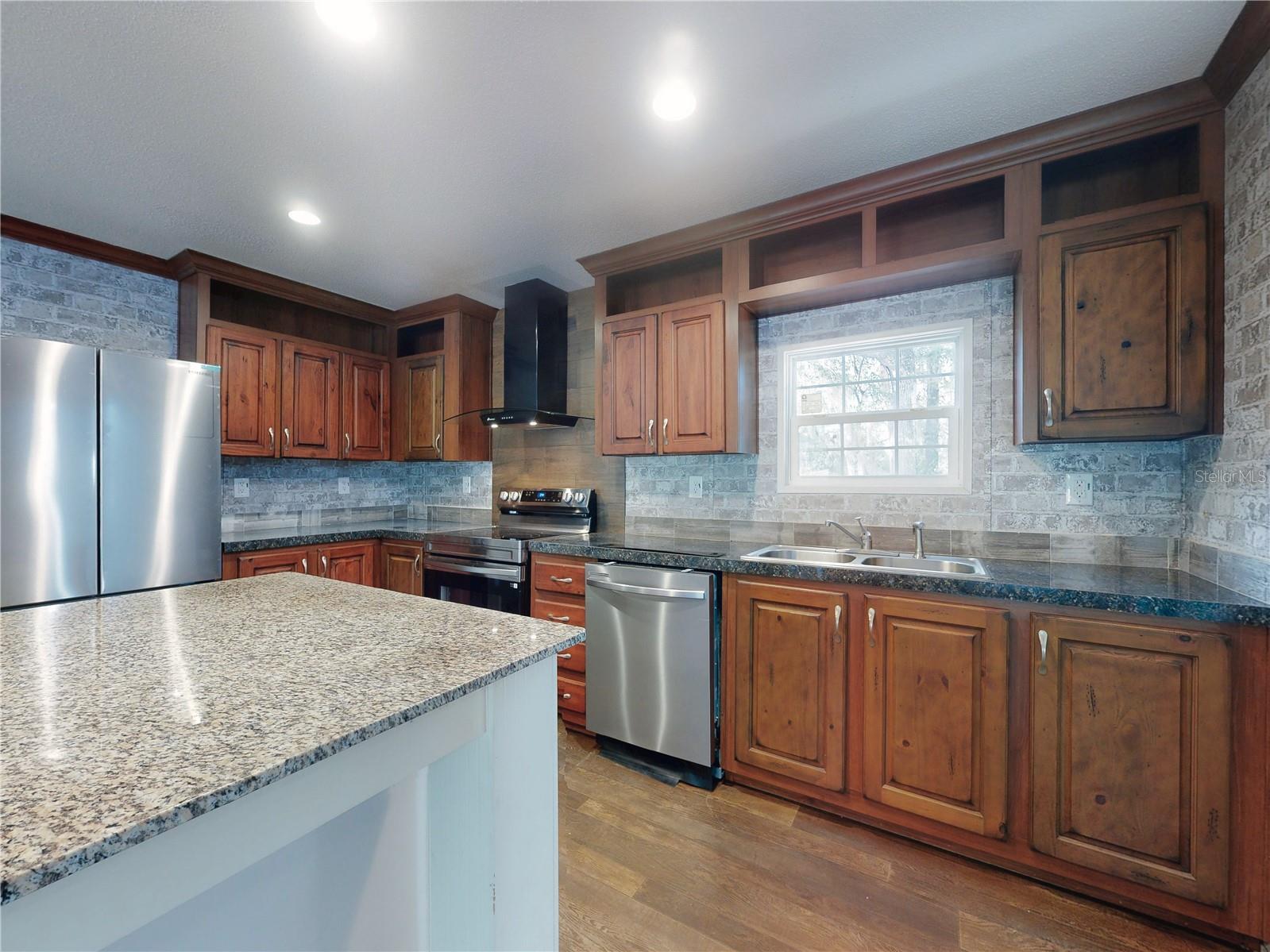 Image 19 of 62 For 4300 175th Street Road