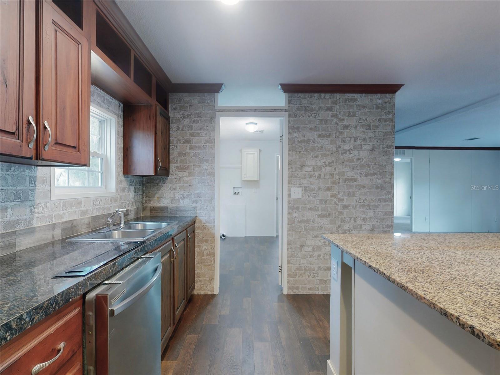 Image 21 of 62 For 4300 175th Street Road