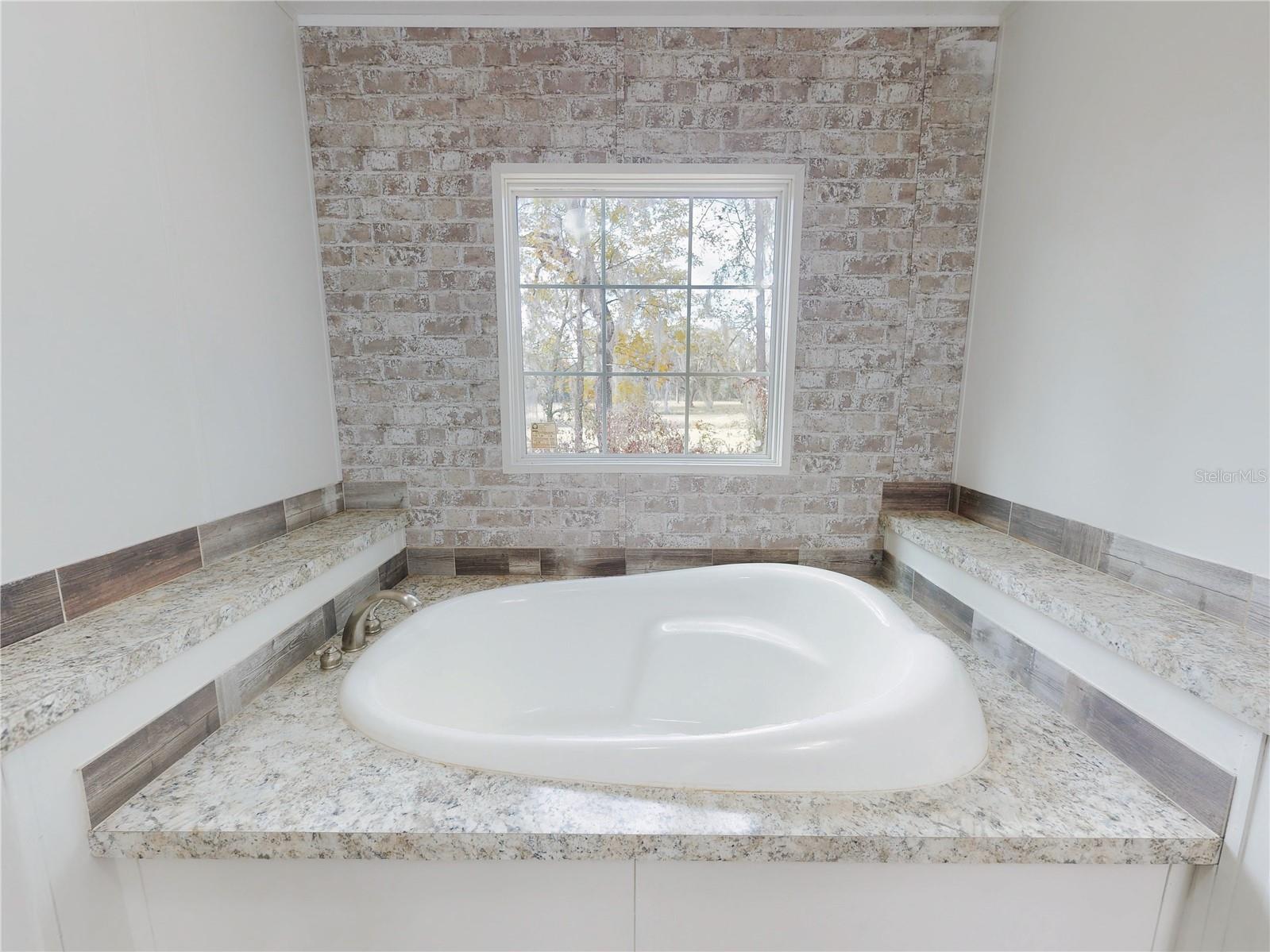 Image 32 of 62 For 4300 175th Street Road