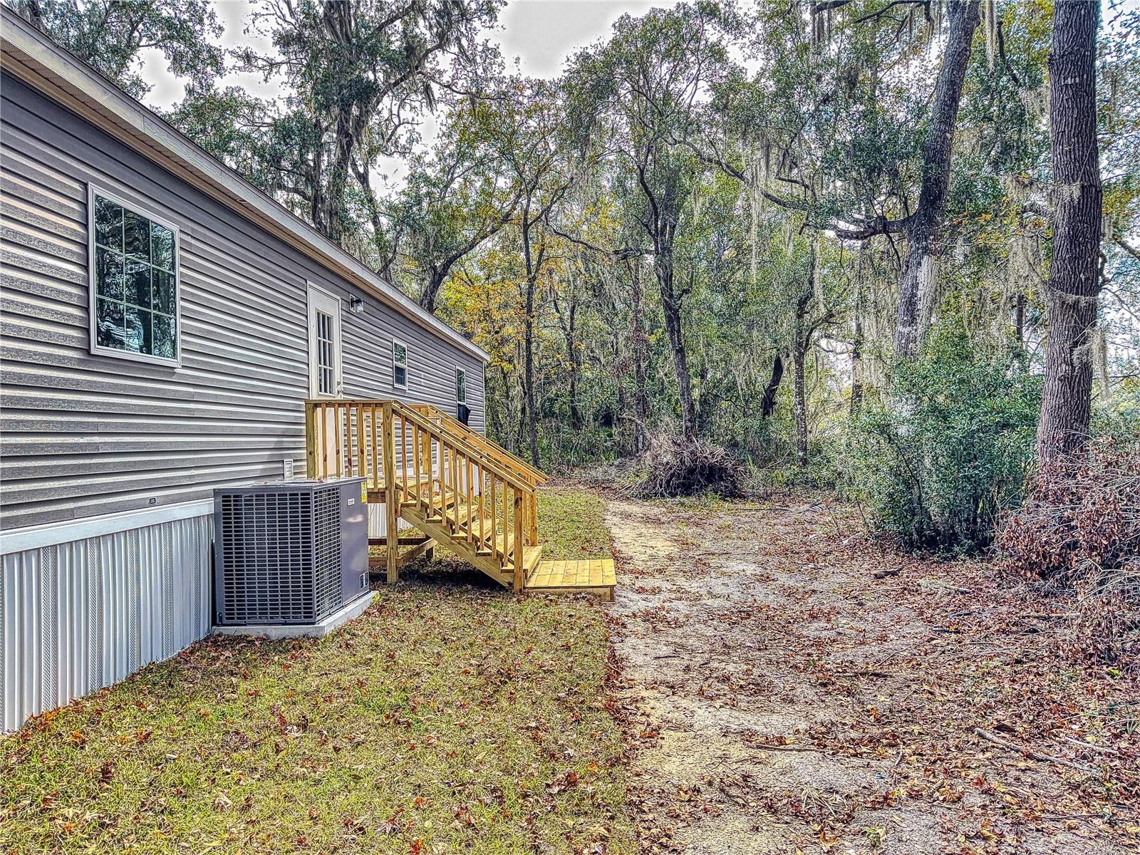 Image 36 of 62 For 4300 175th Street Road