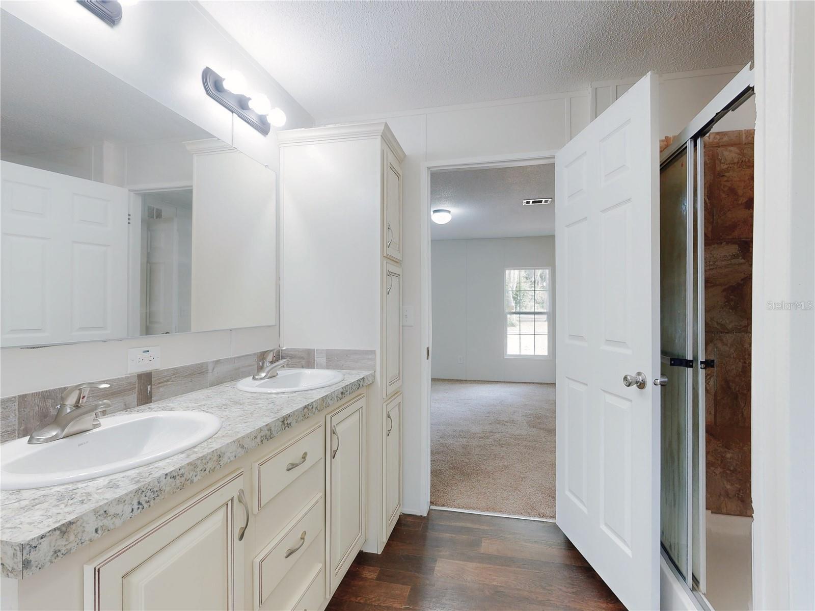 Image 50 of 62 For 4300 175th Street Road