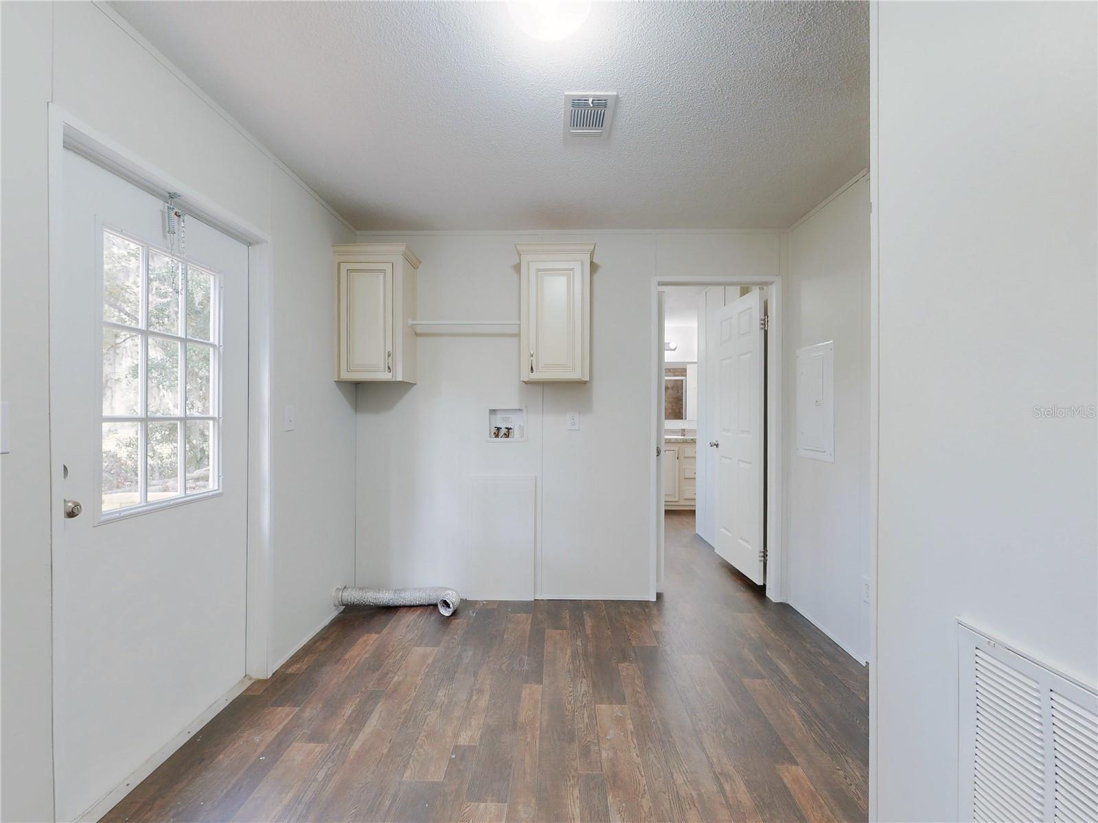 Image 56 of 62 For 4300 175th Street Road