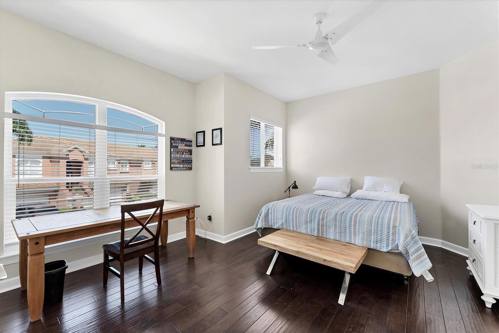 Image 25 of 46 For 5469 46th Court W