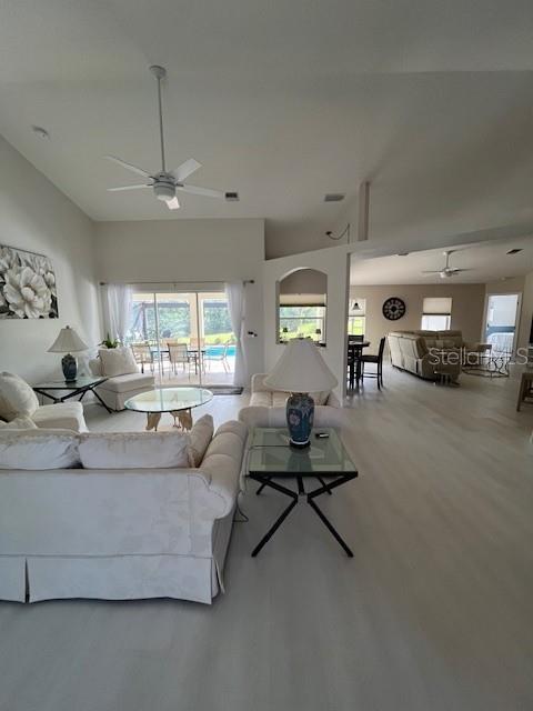 Image 11 of 37 For 521 Pennyroyal Place