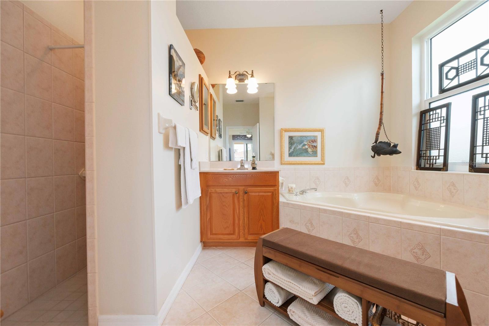 Image 32 of 85 For 4164 Mackay Falls Terrace