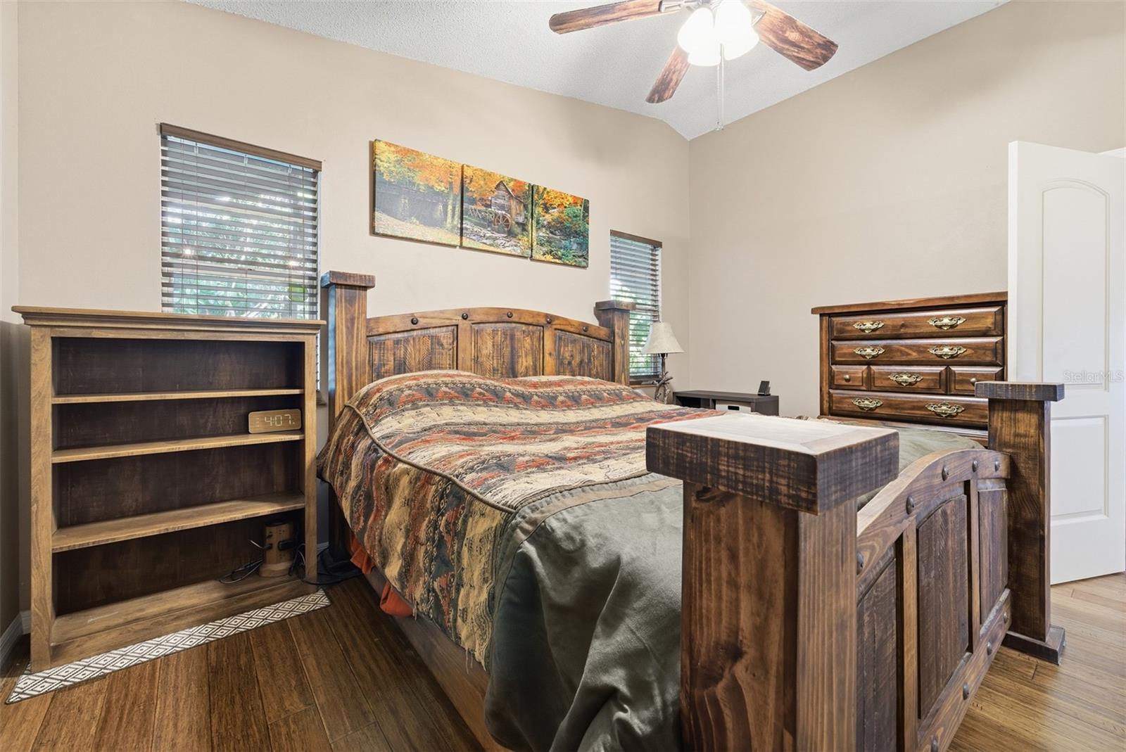 Image 11 of 37 For 331 Bearded Oaks Circle