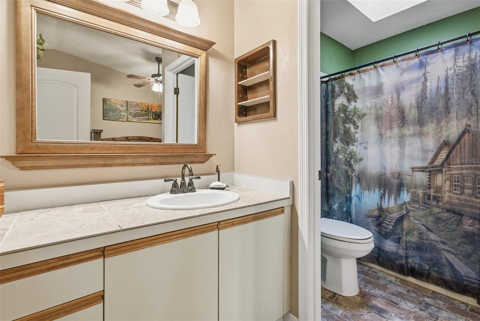 Image 13 of 37 For 331 Bearded Oaks Circle