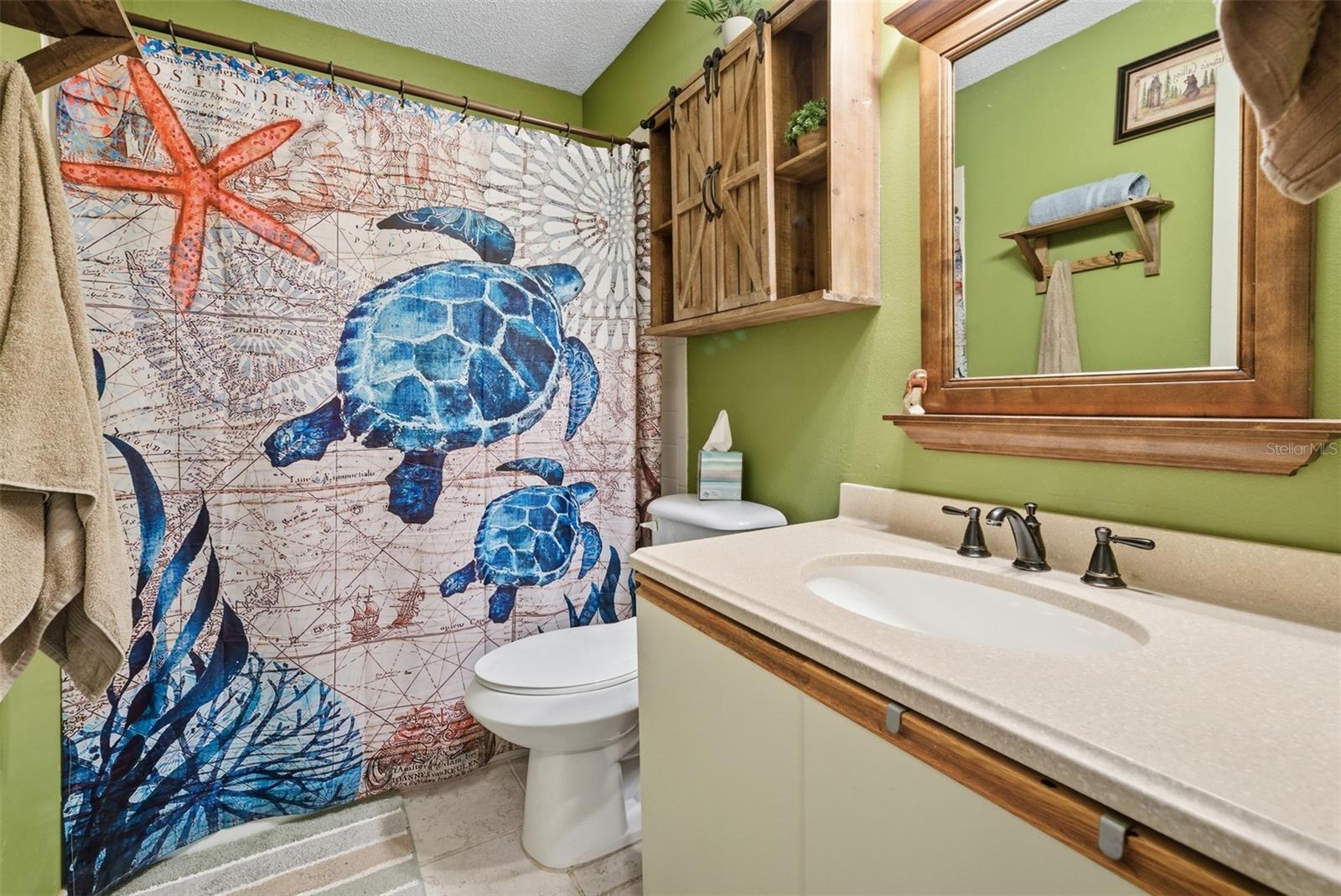 Image 16 of 37 For 331 Bearded Oaks Circle