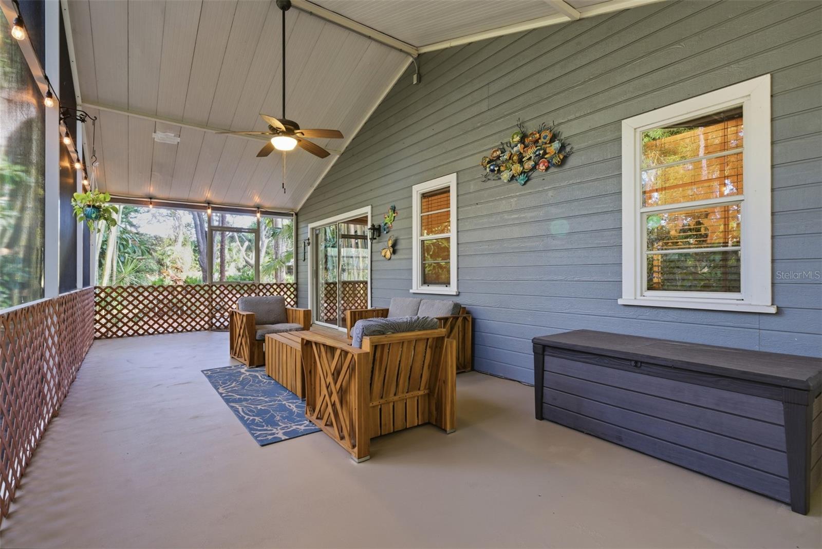 Image 5 of 37 For 331 Bearded Oaks Circle