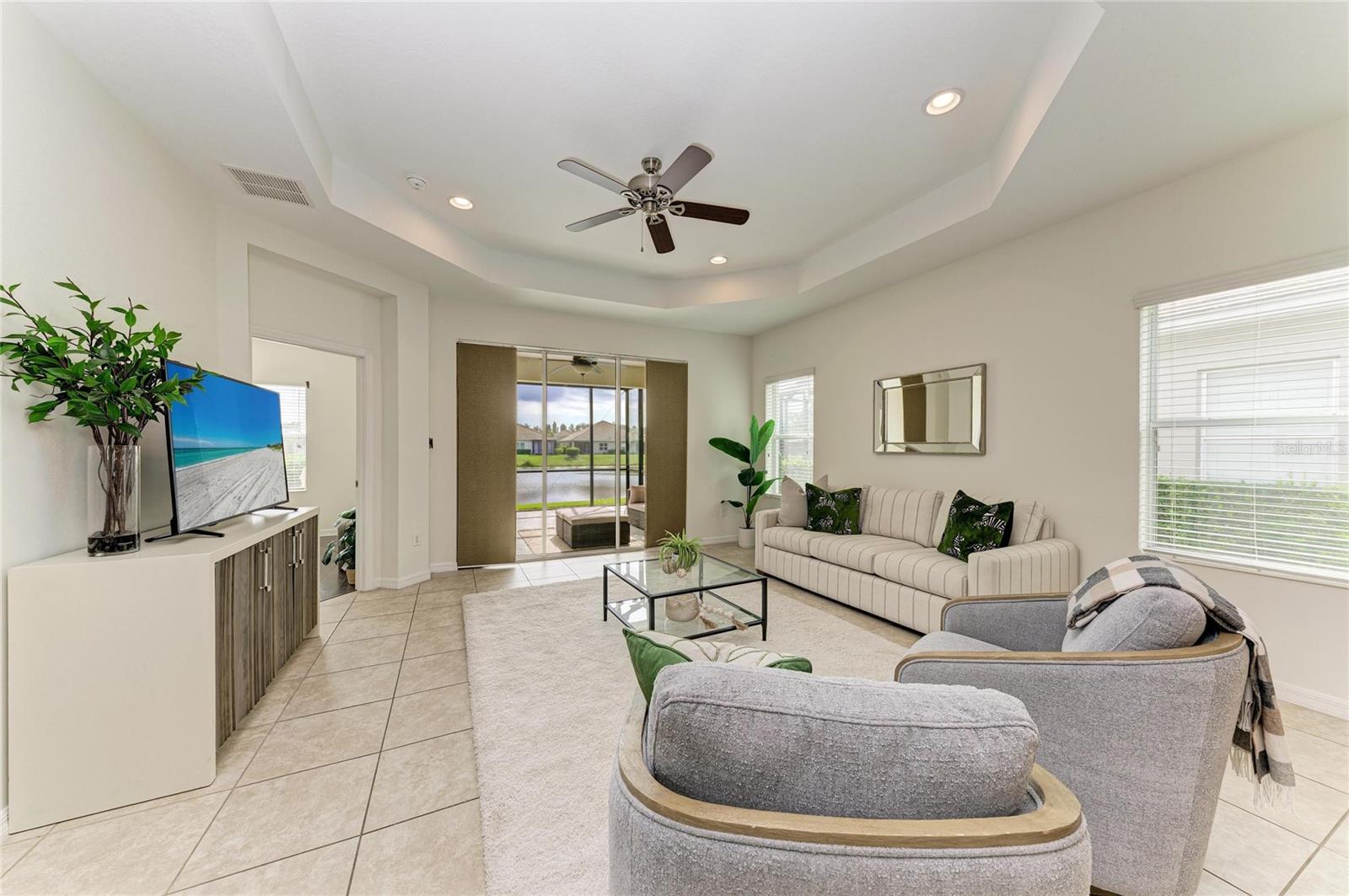 Image 17 of 52 For 5419 Fairfield Boulevard