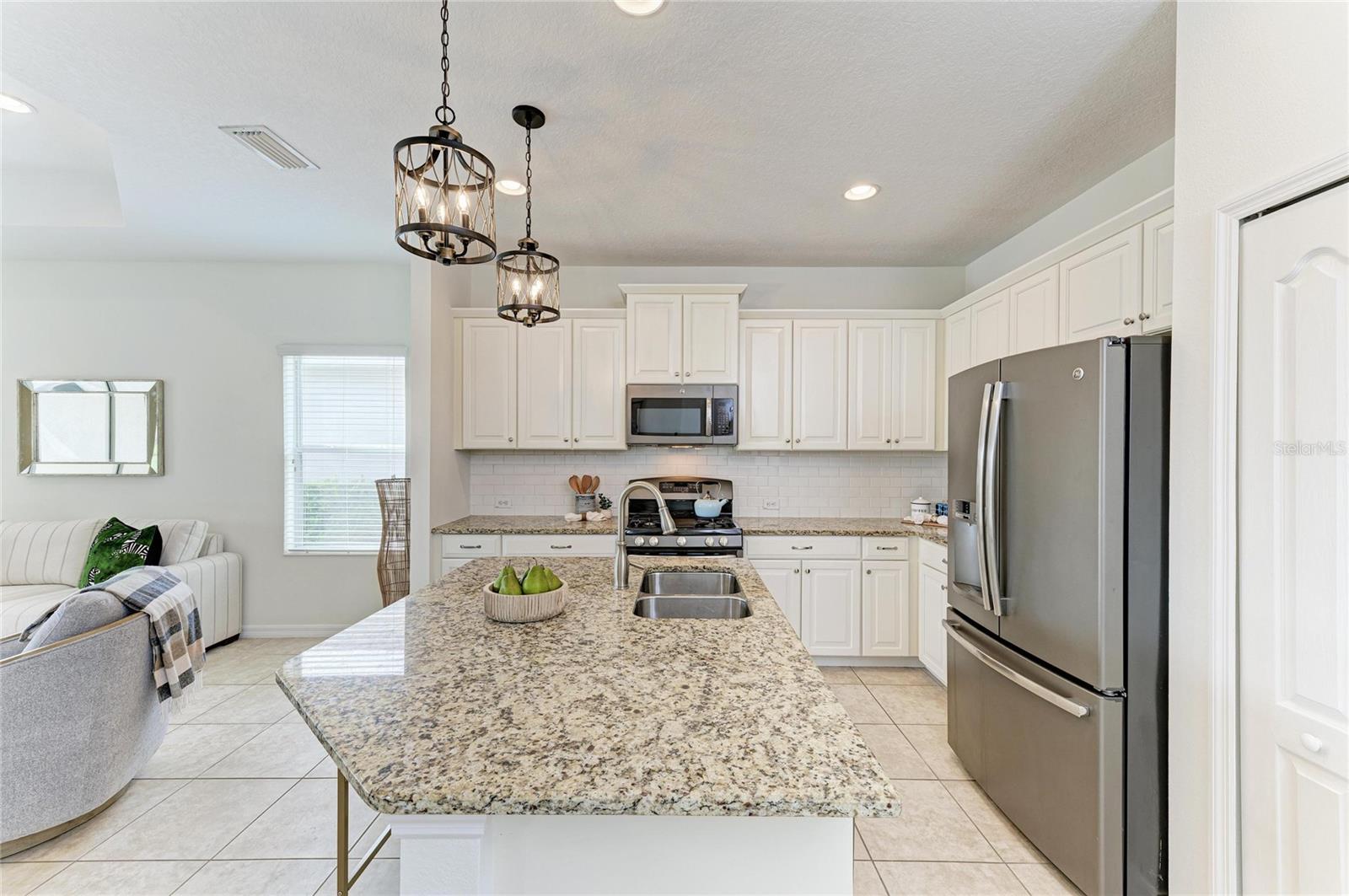 Image 22 of 52 For 5419 Fairfield Boulevard