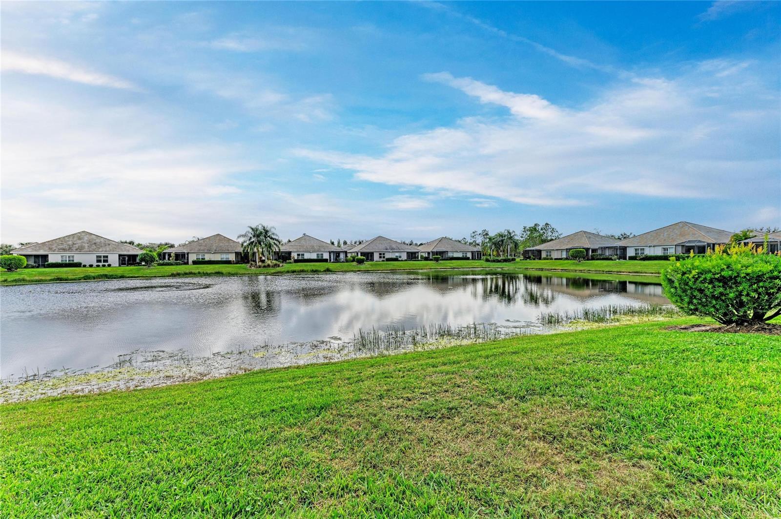 Image 4 of 52 For 5419 Fairfield Boulevard