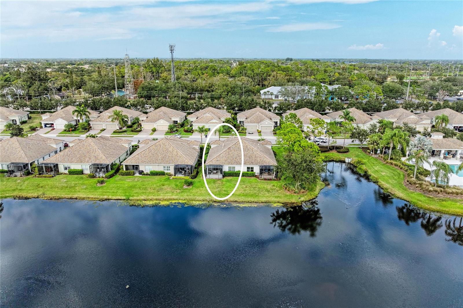 Image 6 of 52 For 5419 Fairfield Boulevard