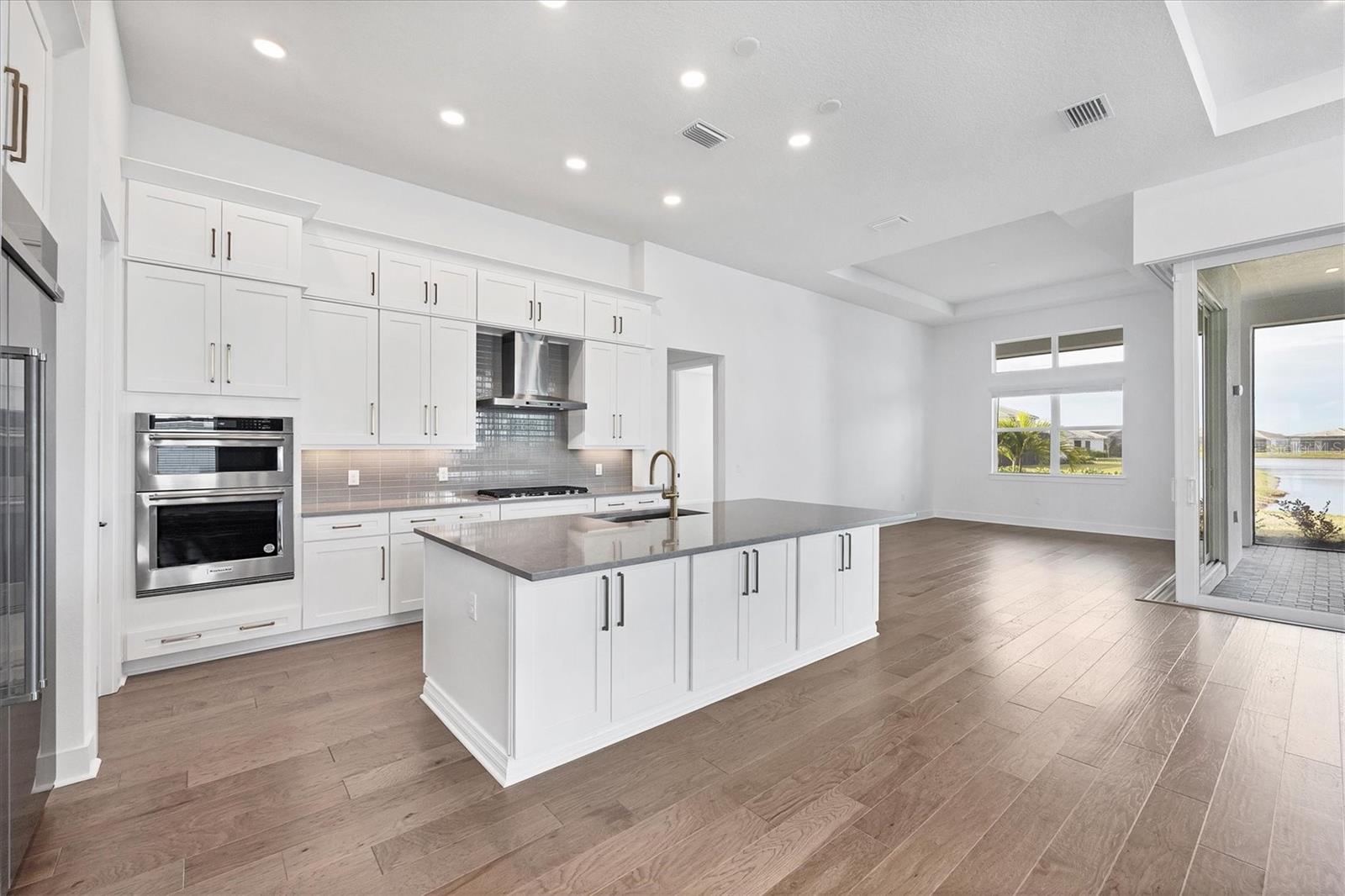 Image 16 of 78 For 17920 Palmiste Drive