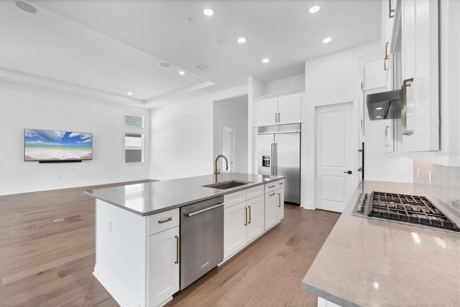 Image 18 of 78 For 17920 Palmiste Drive