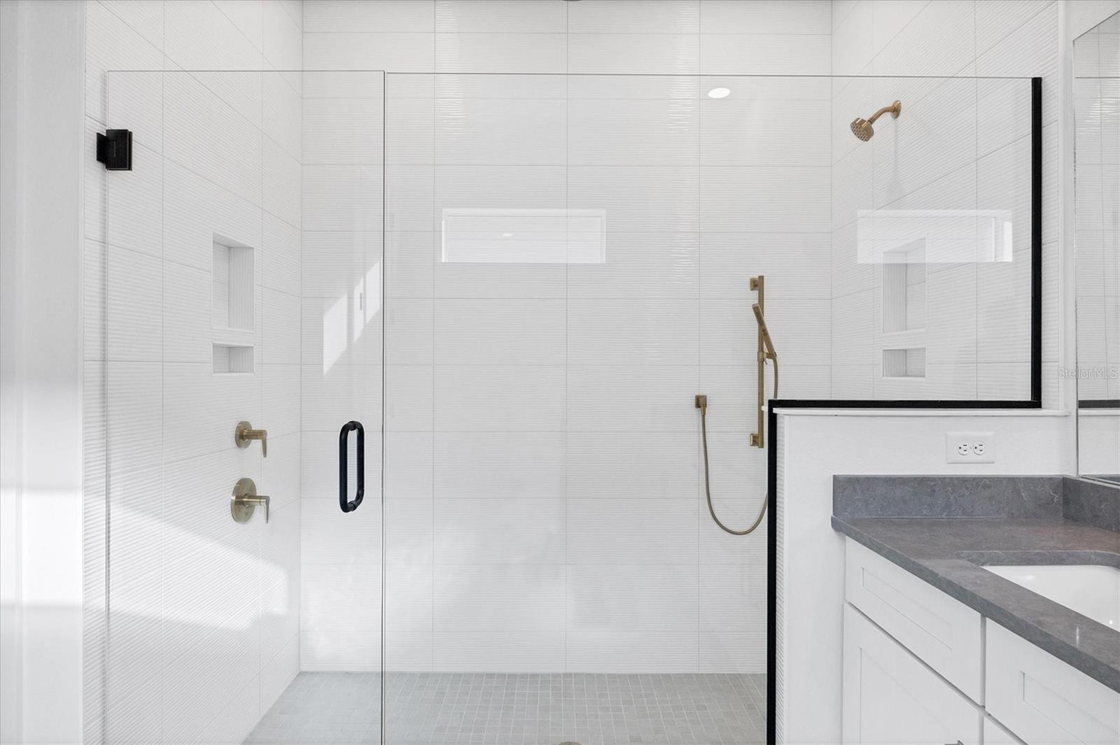 Image 26 of 78 For 17920 Palmiste Drive