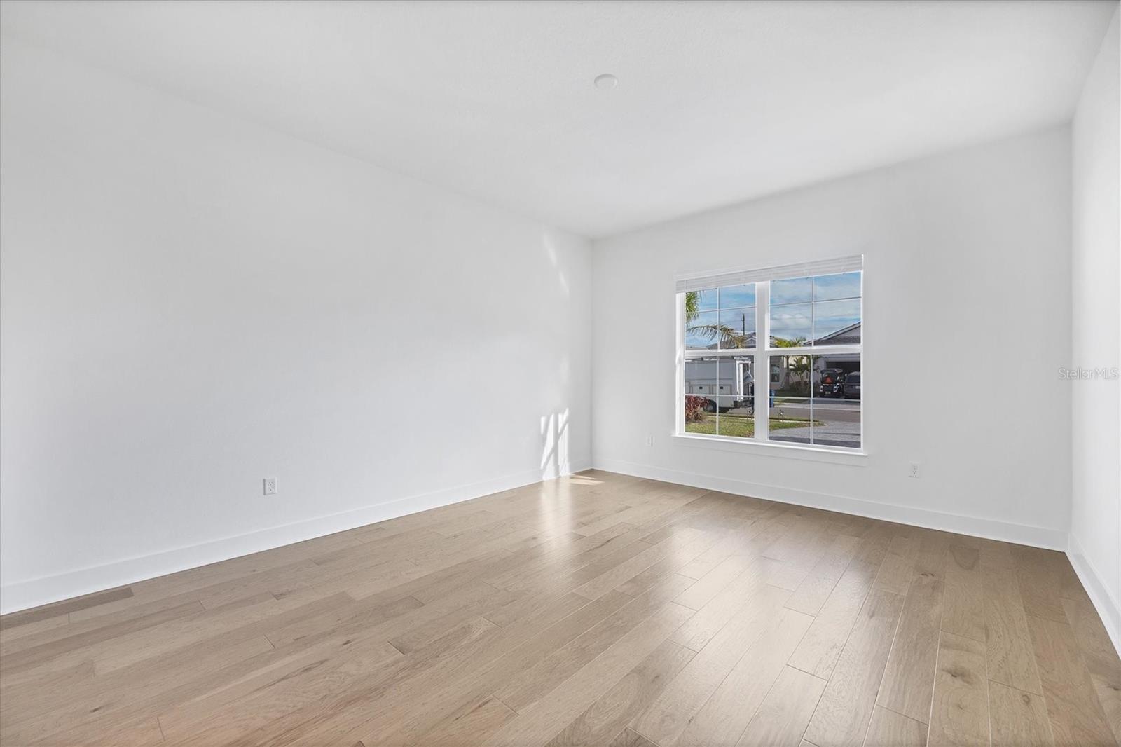 Image 28 of 78 For 17920 Palmiste Drive