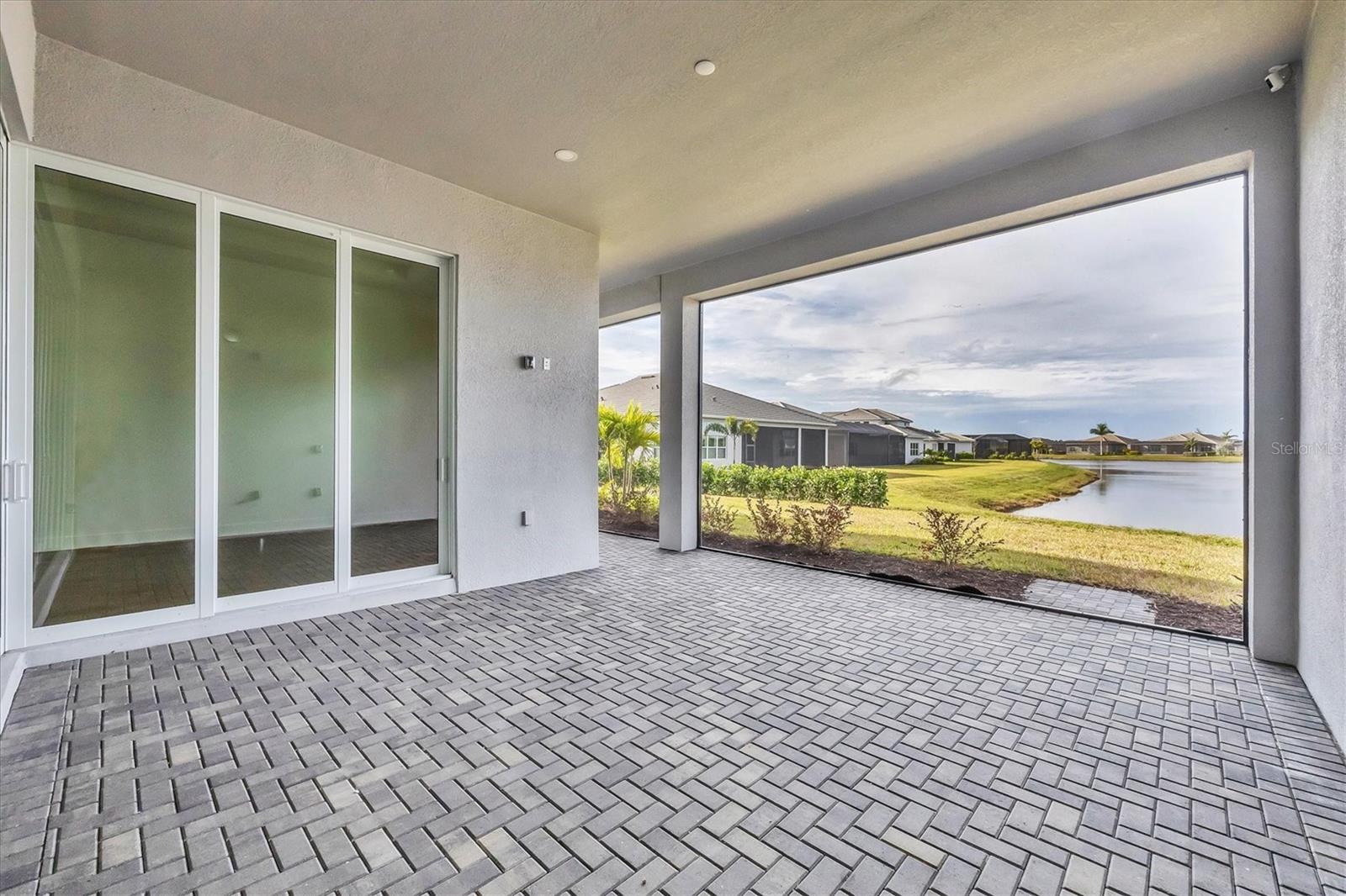 Image 35 of 78 For 17920 Palmiste Drive