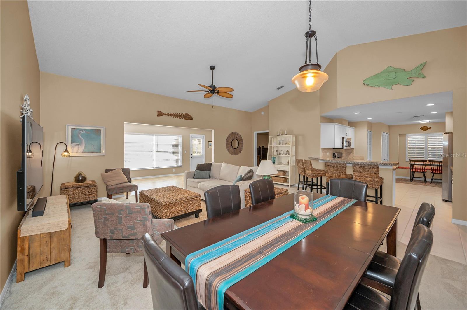 Image 11 of 35 For 824 Manchester Woods Drive 48