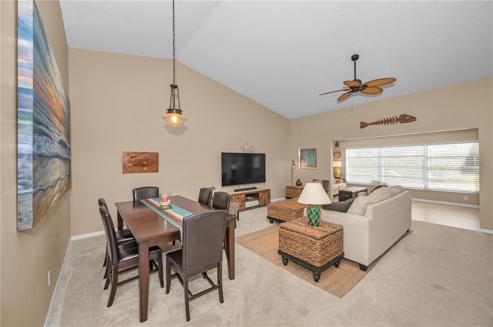 Image 9 of 35 For 824 Manchester Woods Drive 48