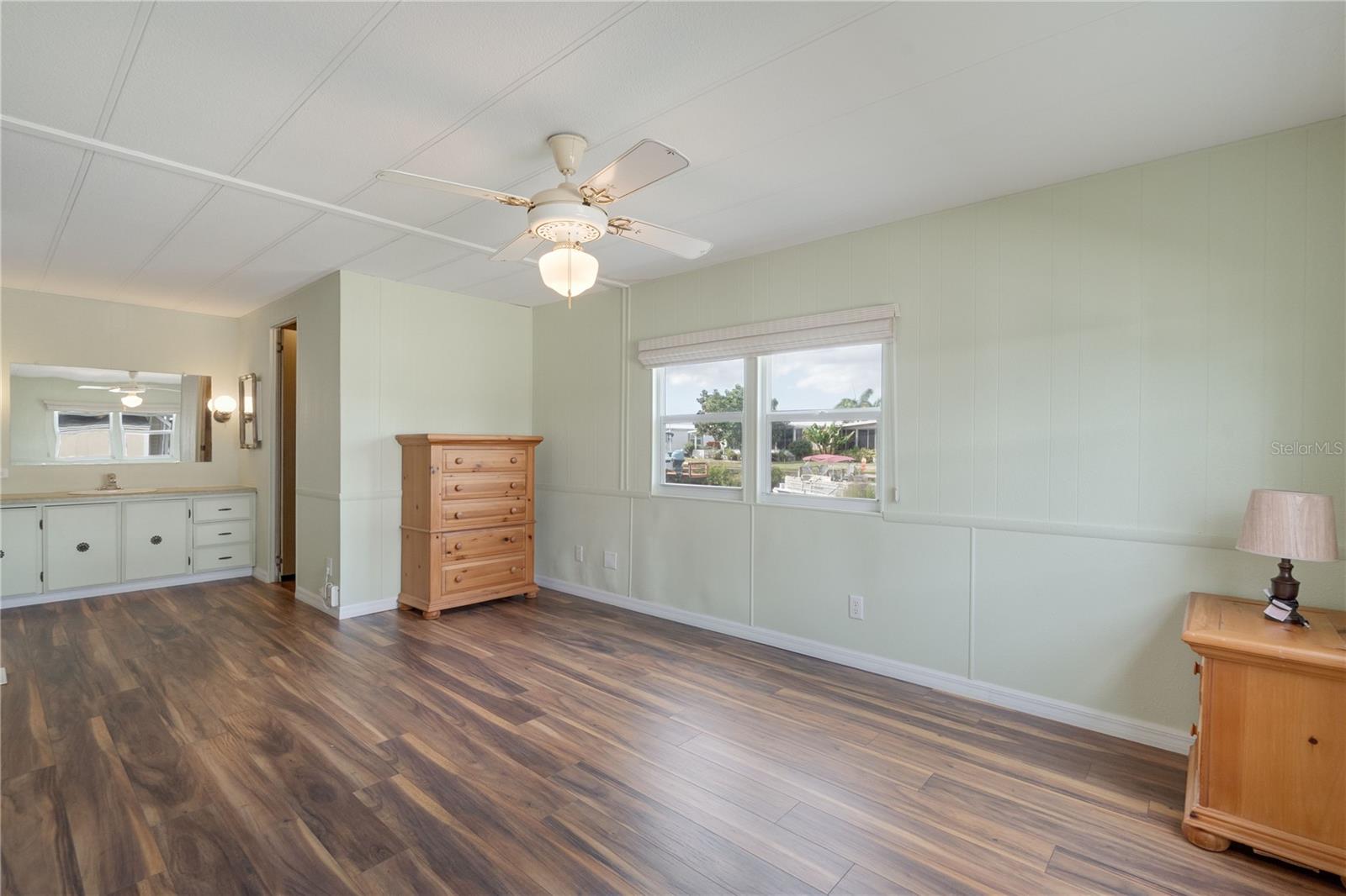 Image 22 of 48 For 712 Blackburn Boulevard