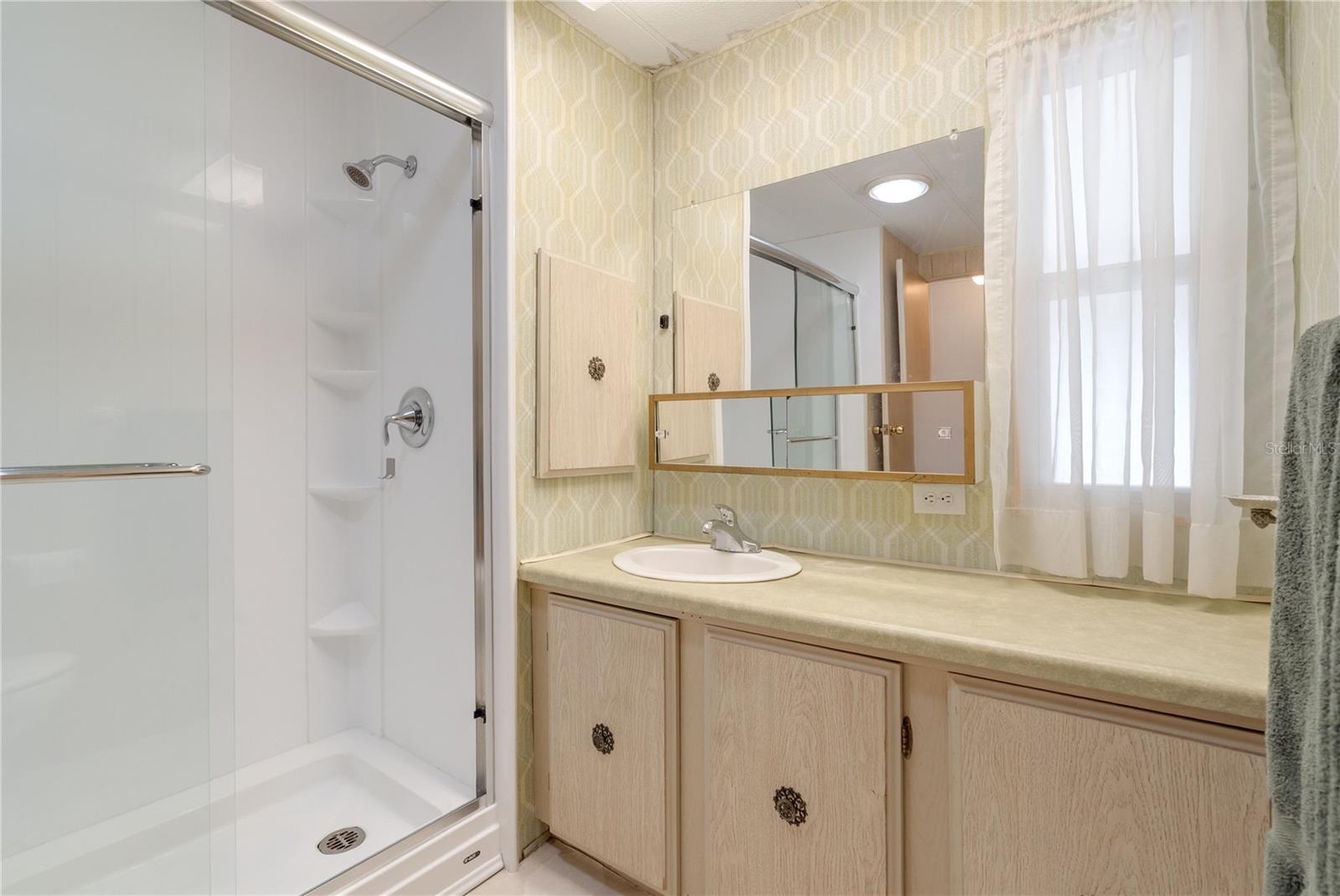 Image 27 of 48 For 712 Blackburn Boulevard