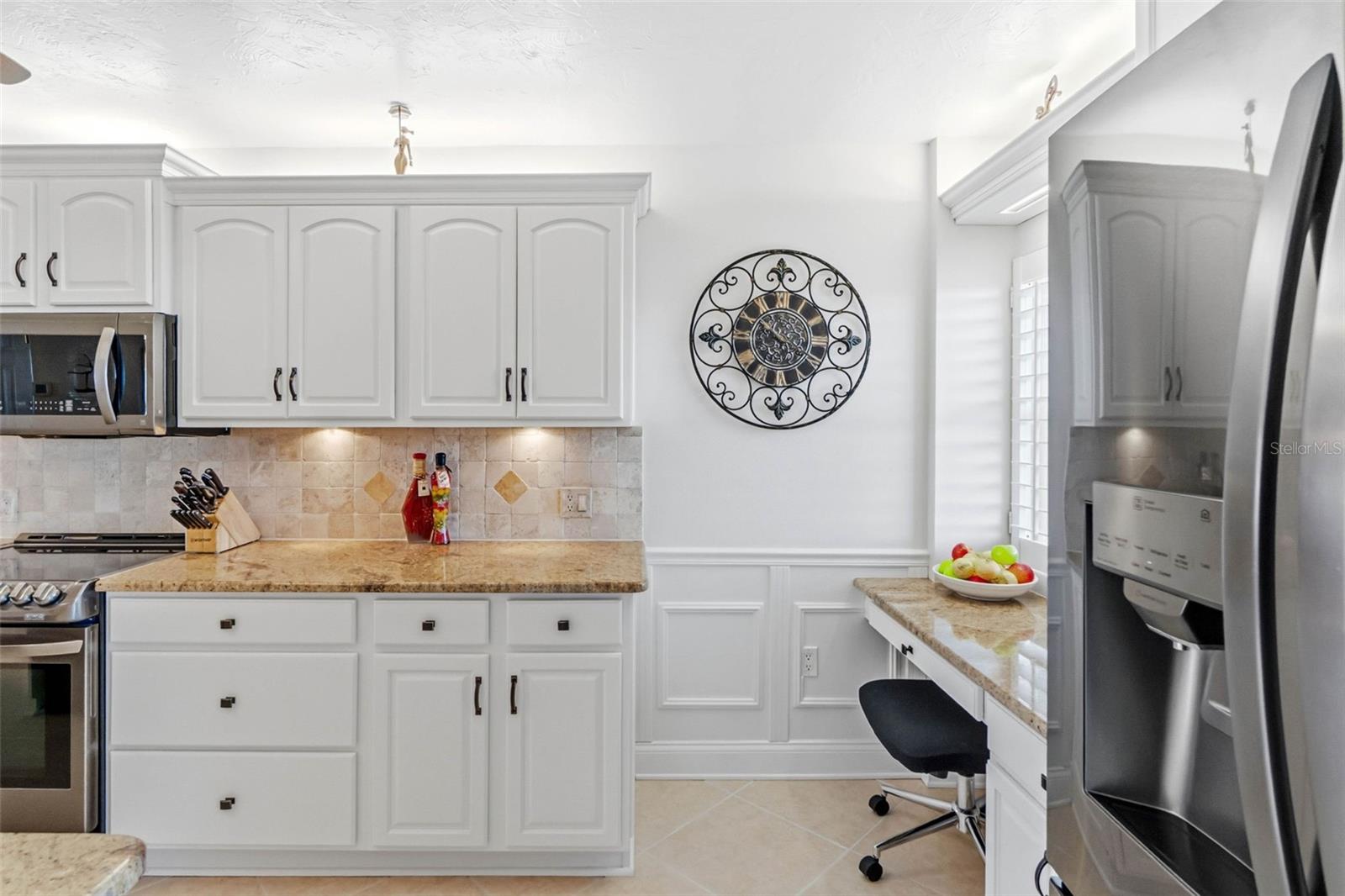 Image 12 of 58 For 19 Whispering Sands Drive 1204