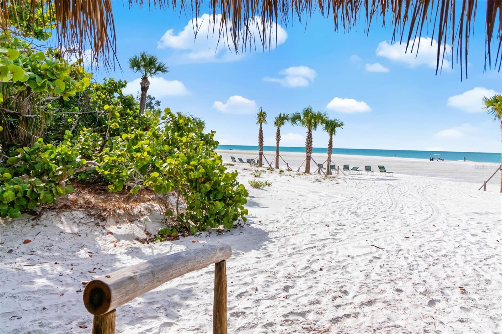 Image 40 of 58 For 19 Whispering Sands Drive 1204